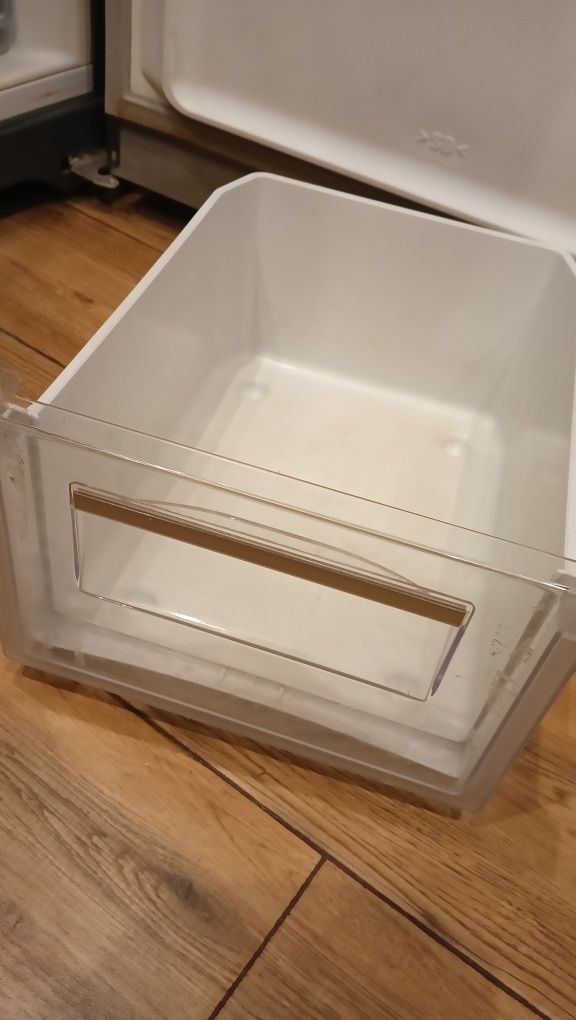 Balkoniki lodówka Ariston hotpoint części