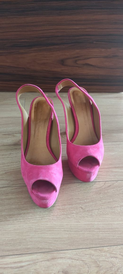 Vendo sapatos Zara rosa