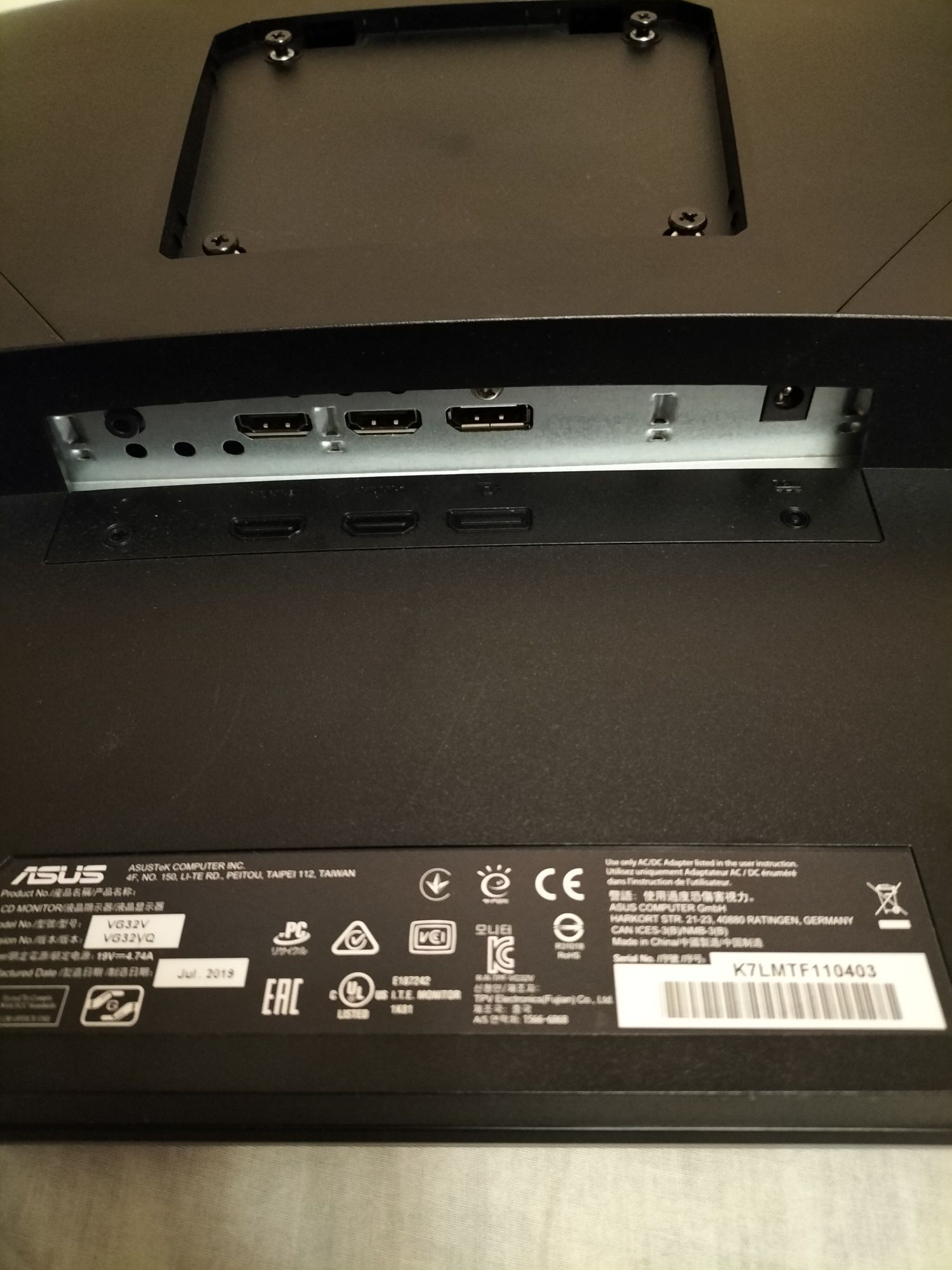 Пошк.монітор Asus Tuf Gaming vg32v