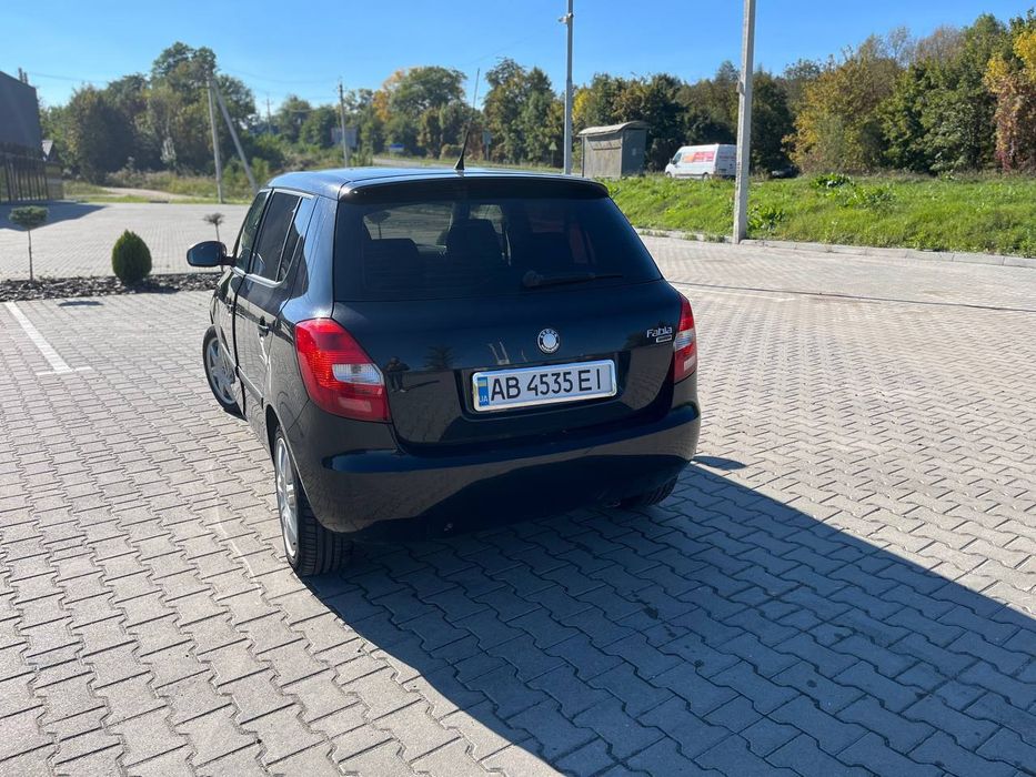 Оренда авто skoda fabia