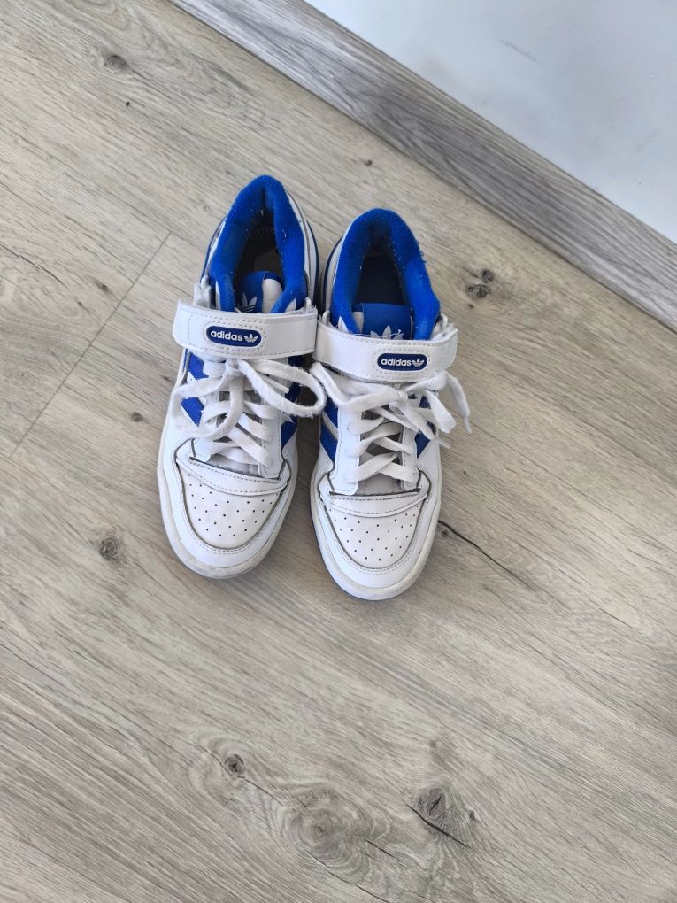 Adidas forum low niebieskie r.36