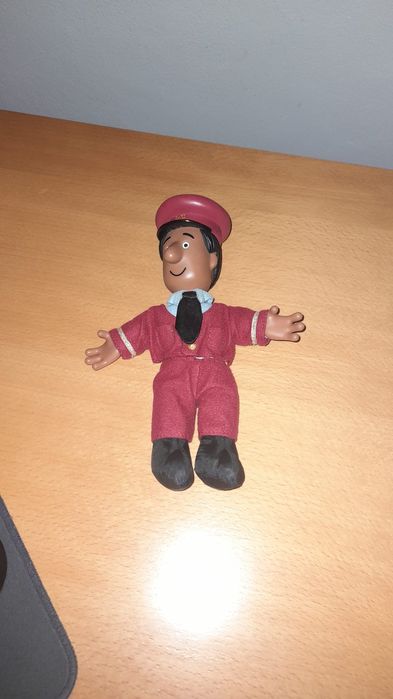 Bonecos "Carteiro Paulo"