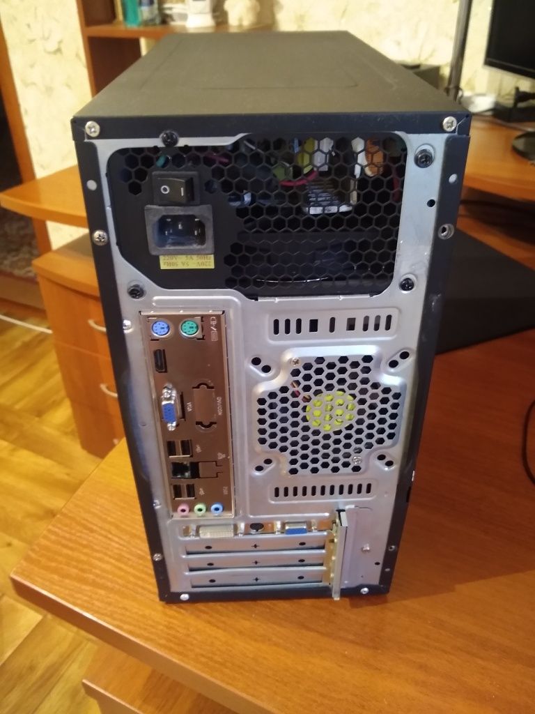 Intel Core i5 4590 3.3Mhz, 16Gb DDR3, Видео 256Мб