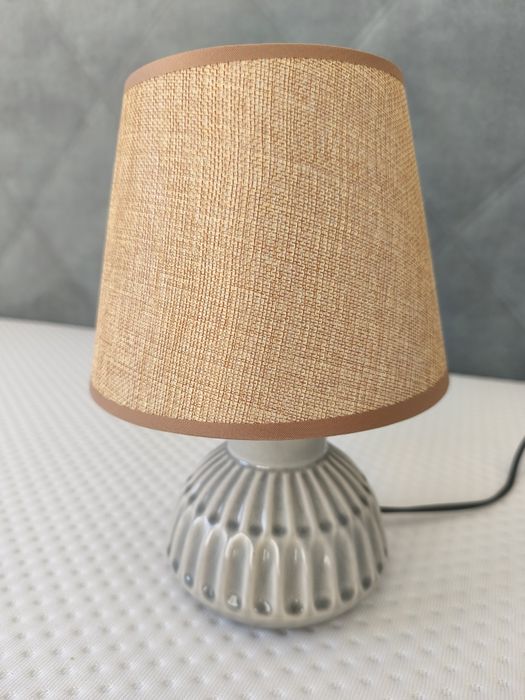 Candeeiro de mesa cabeceira