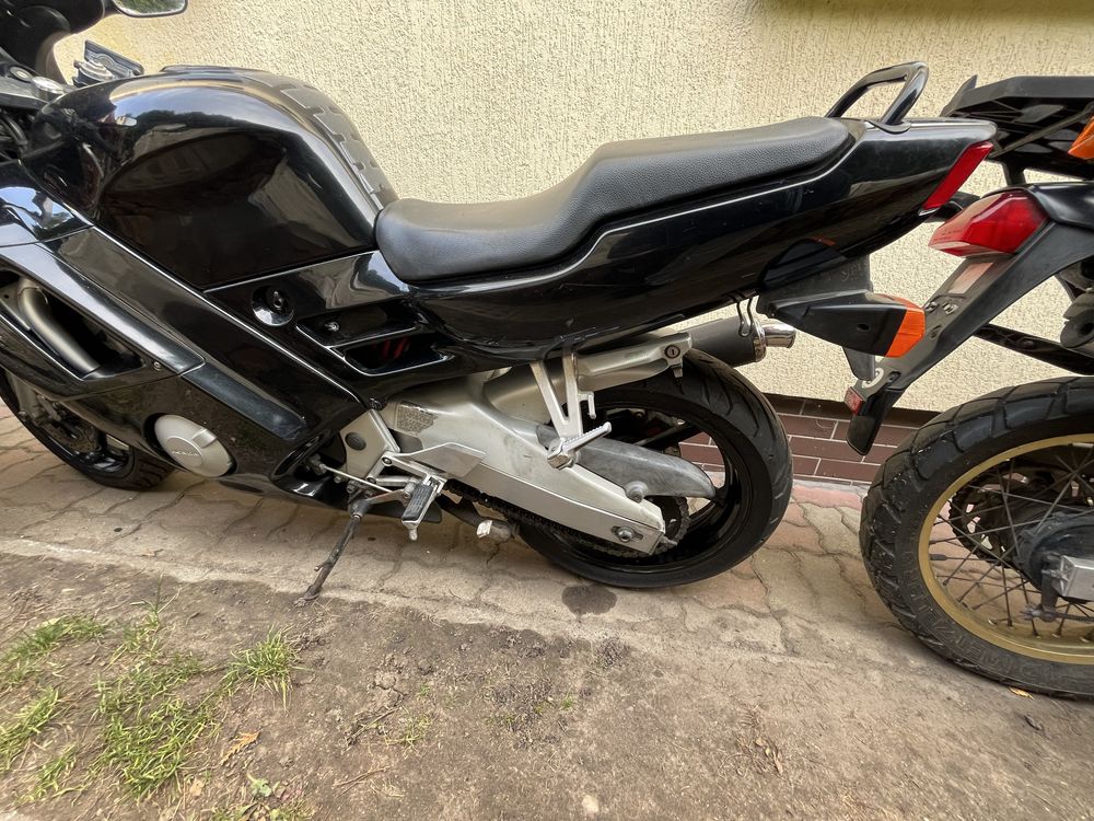 Części do Honda CBR 600 F2