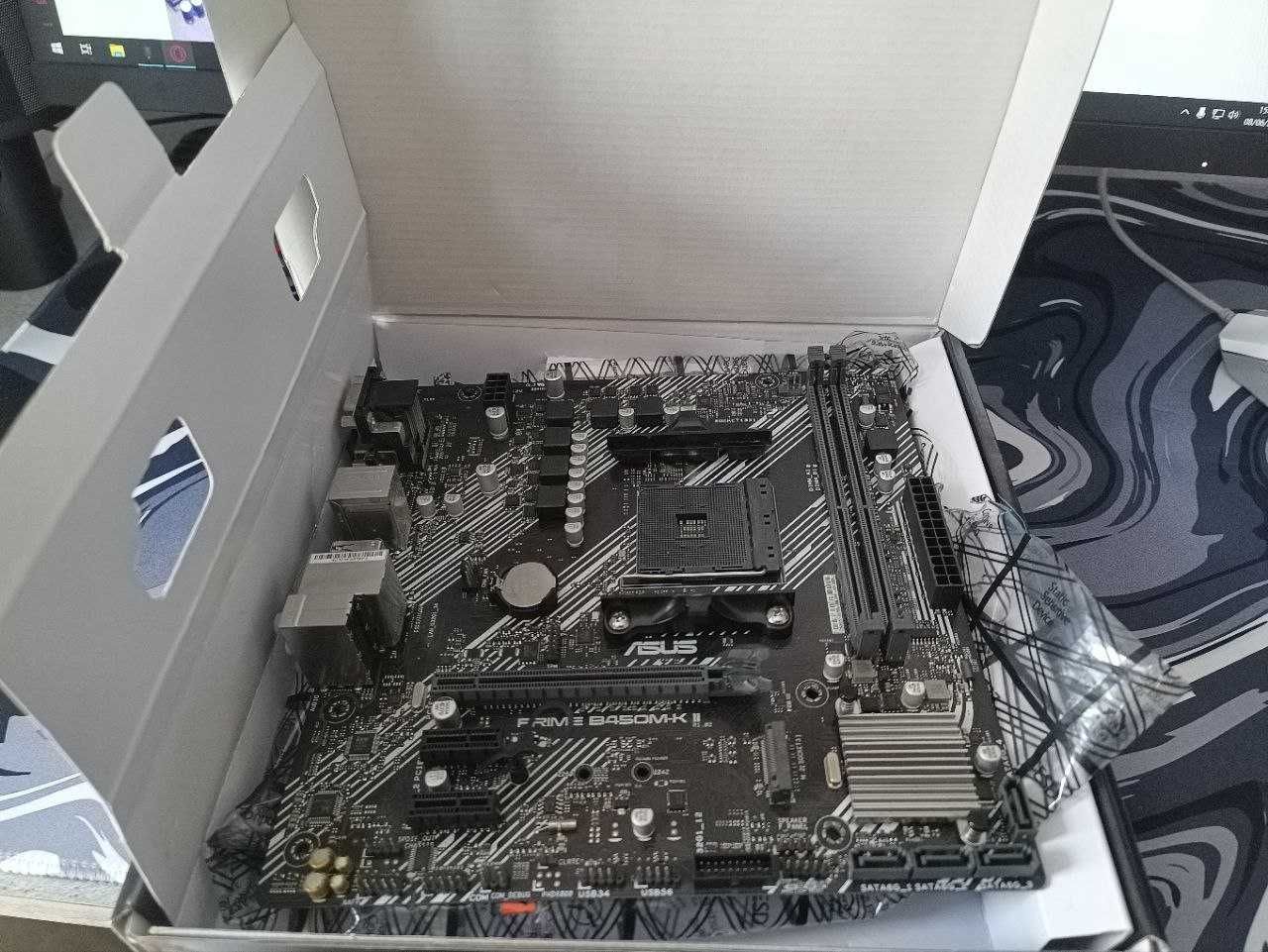 ASUS Prime B450M-K II AMD B450 soquete AM4 micro ATX + conjuntos