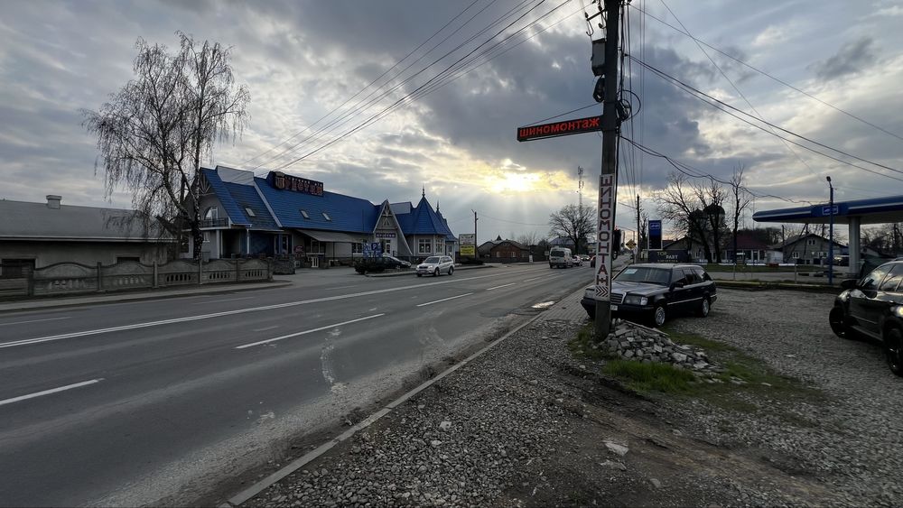 Комерційне приміщення вільного призначення