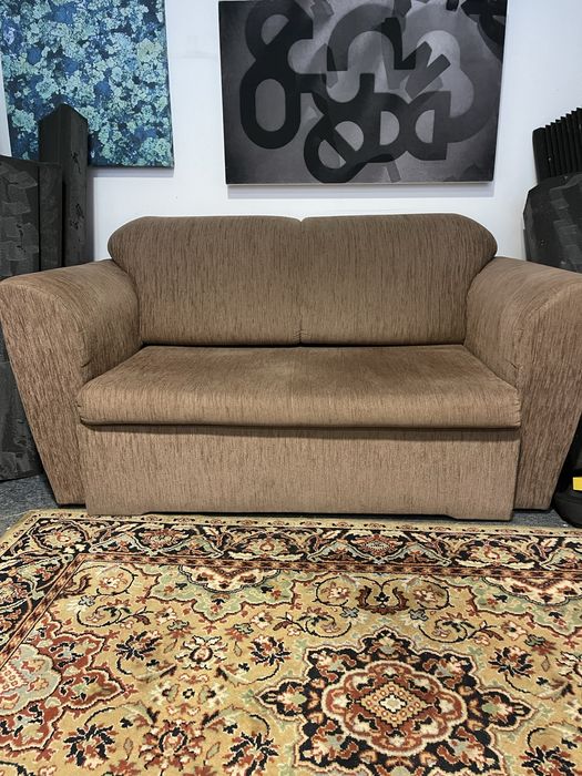 Sofa dwuosobowa rozkładana