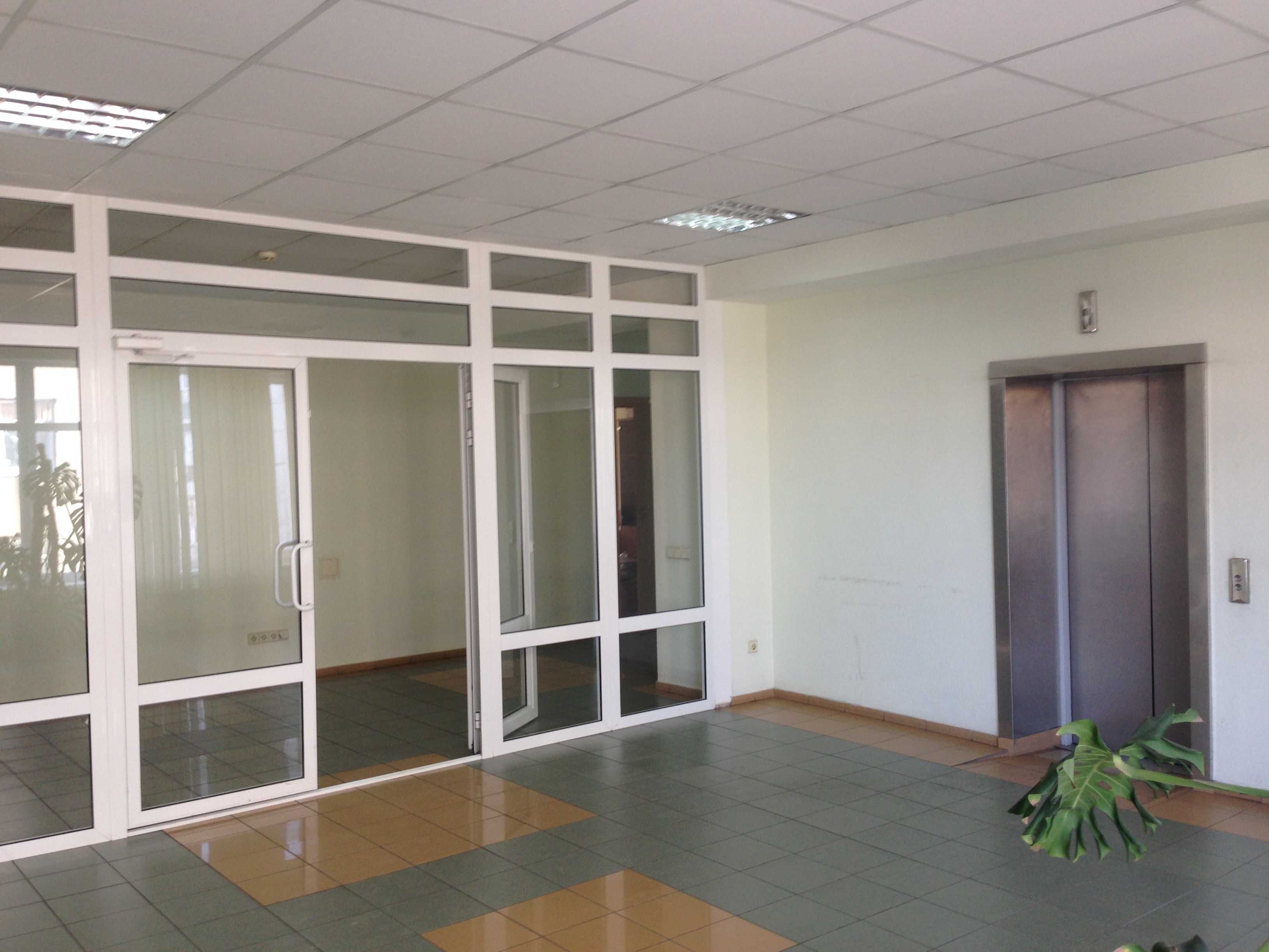 ПРОДАЖ офісна будівля центр міста Харків, вул. Космічна, 21