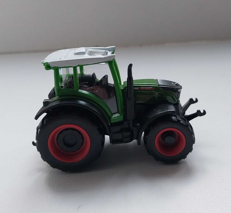 Модель трактора Fendt 209 Vario Игрушка машинка длина 7 см