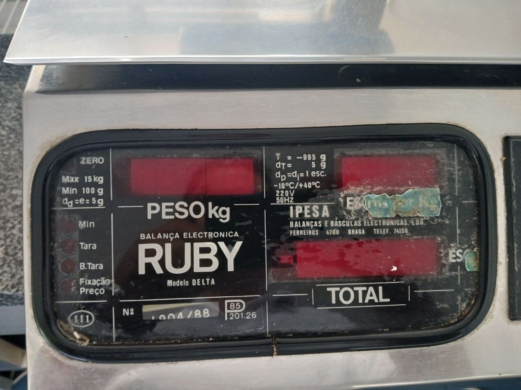 Balança eletrónica RUBY modelo Delta pesa ate 15kg