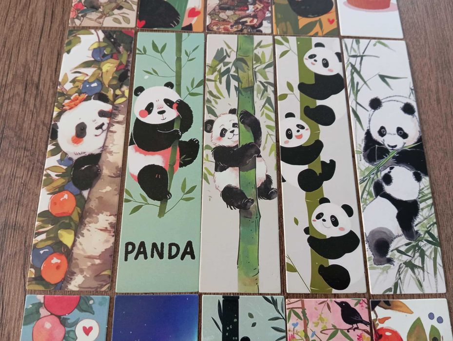 15 kartonowych zakładek do książek z pandami