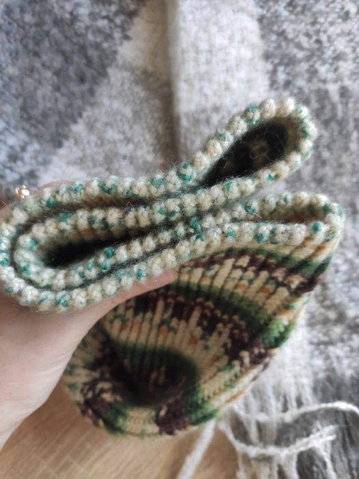 в'язана шапка з теплої вовни