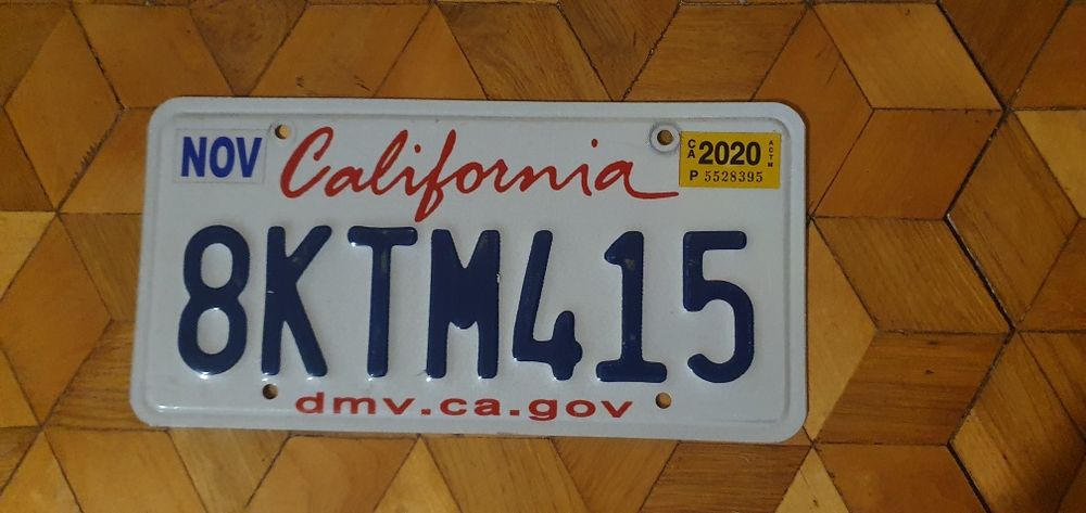 California tablica rejestracyjna USA oryginal