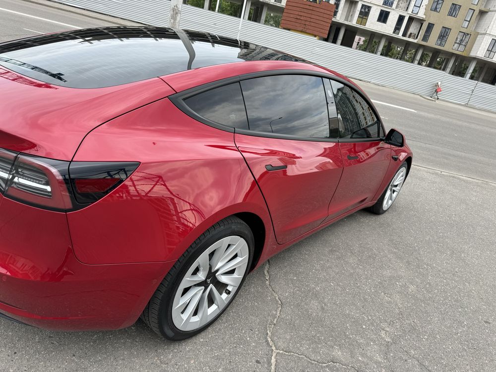 Продам Tesla Model 3 Long Range