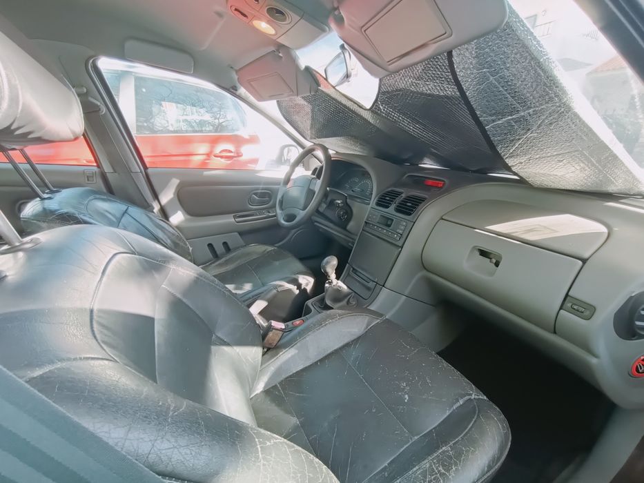 Renault laguna 1.6 RXE 110cv 5P