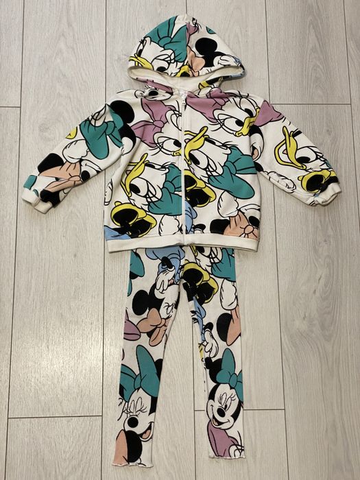 Костюм  Zara  disney, розмір  110