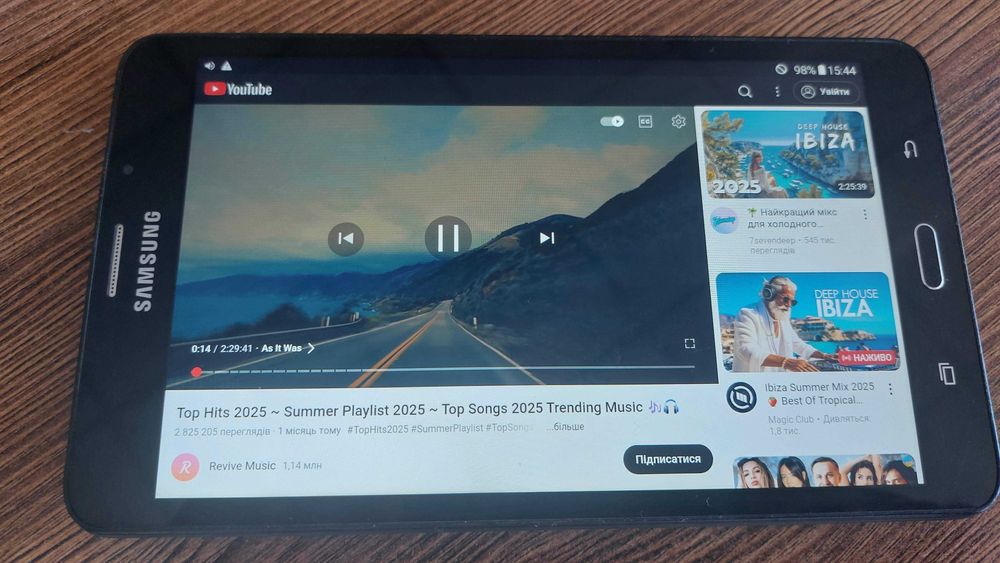 Планшет Samsung Galaxy Tab A 2016 SM T285
