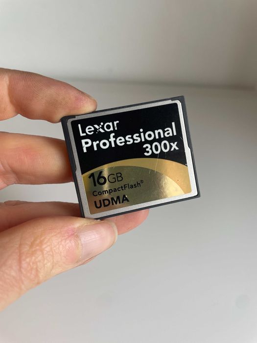 Canon EOS 7D + Lente 18-135