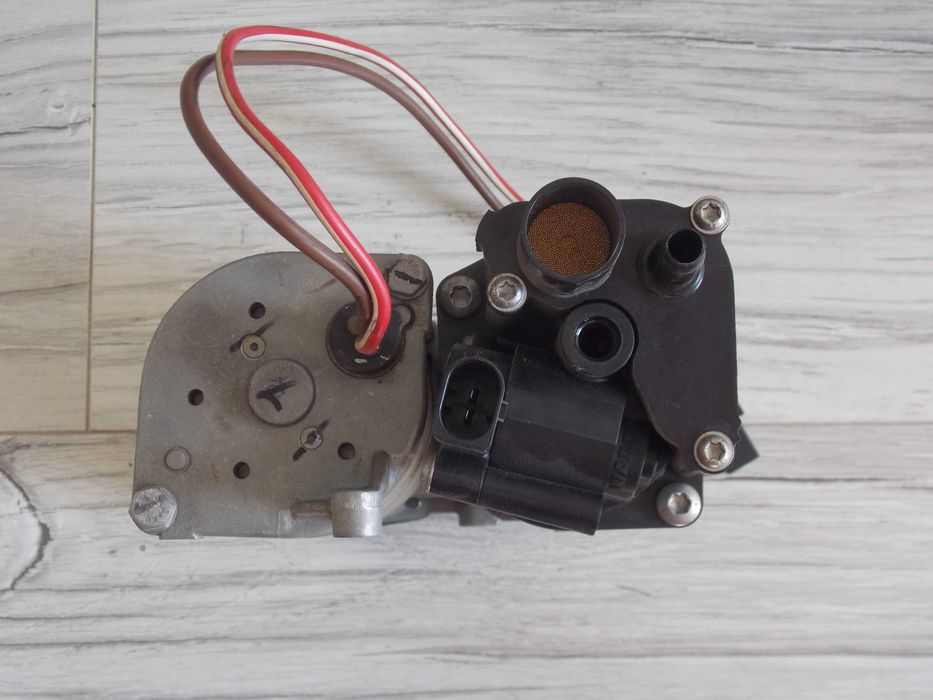 Kompresor zawieszenia Wabco oryginał BMW5 7 F01,F02,F11 do regeneracji