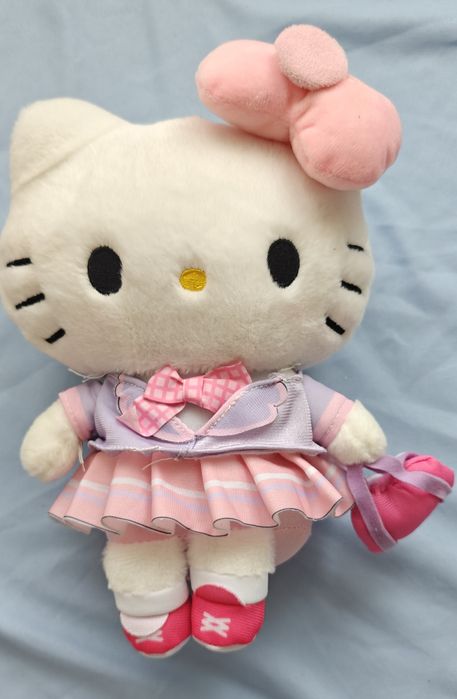 Hello Kitty maskotka