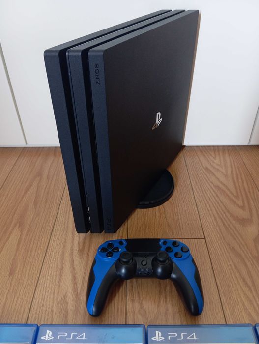 PS4 PRO 1TB 4K PlayStation 4 + comando (LER DESCRIÇÃO)
