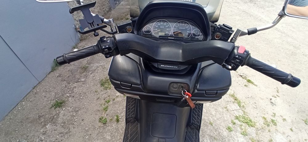 Продам Suzuki Burgman 400