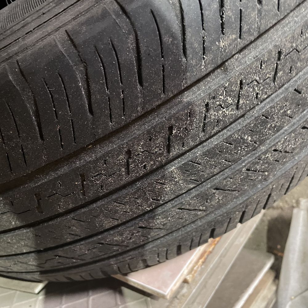 Шини Dunlop ST  235/55 R18