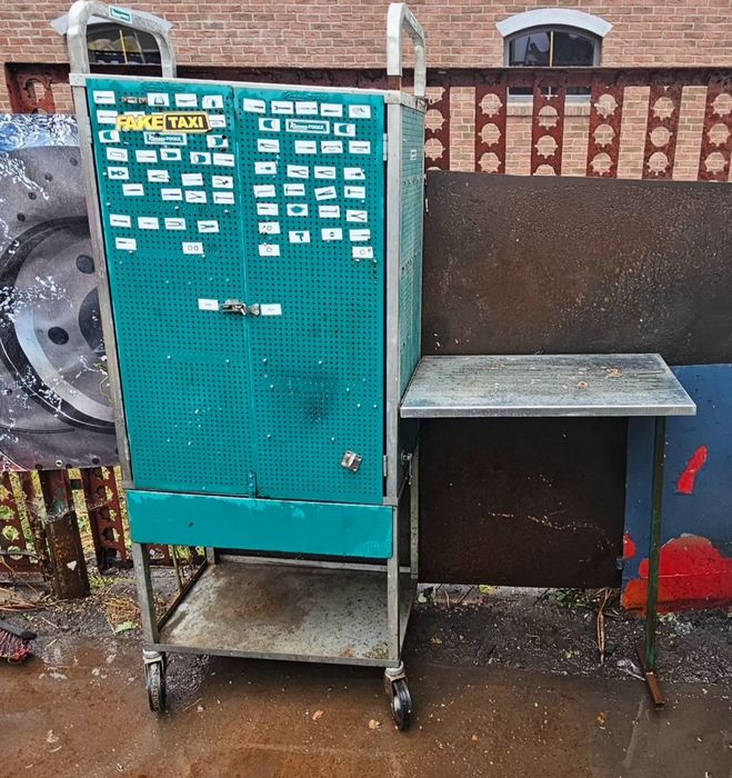 Szafka warsztatowa na kółkach z stolikiem