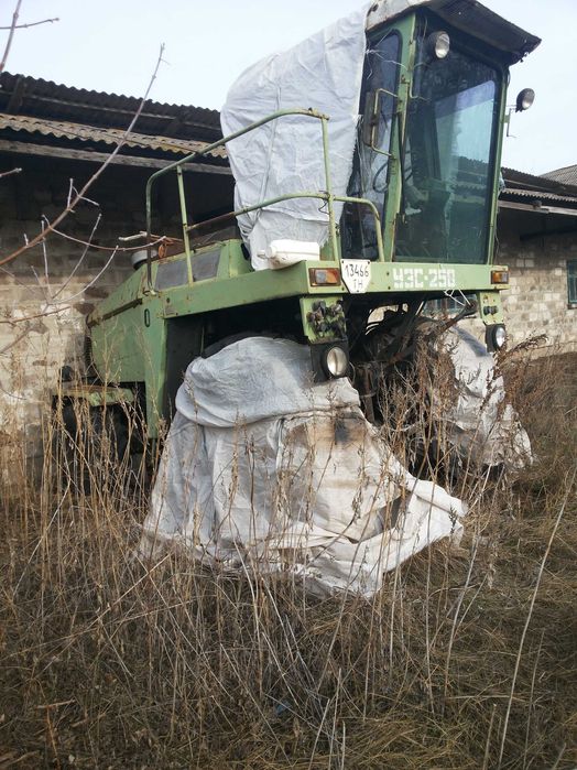 комбайн кормозбиральний  "Полісся-250"