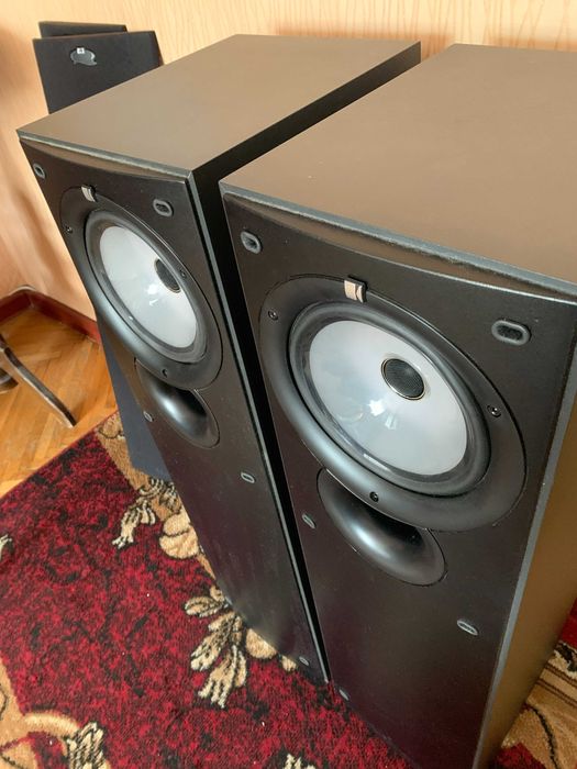 Акустика KEF Q35