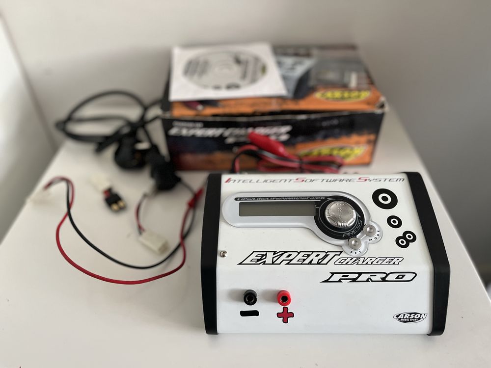ładowarka do akumulatorów expert charger pro carson model sport