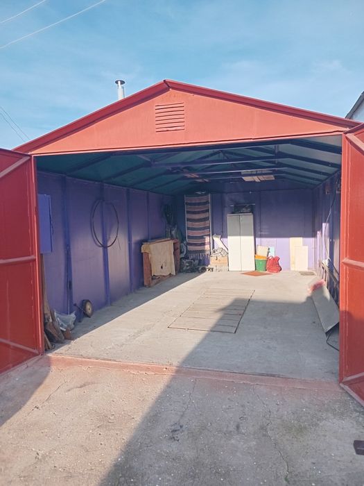 Металлические гараж