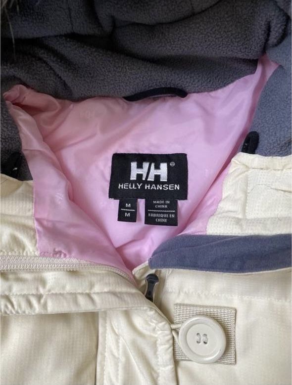 Пуховик бомбер helly hansen