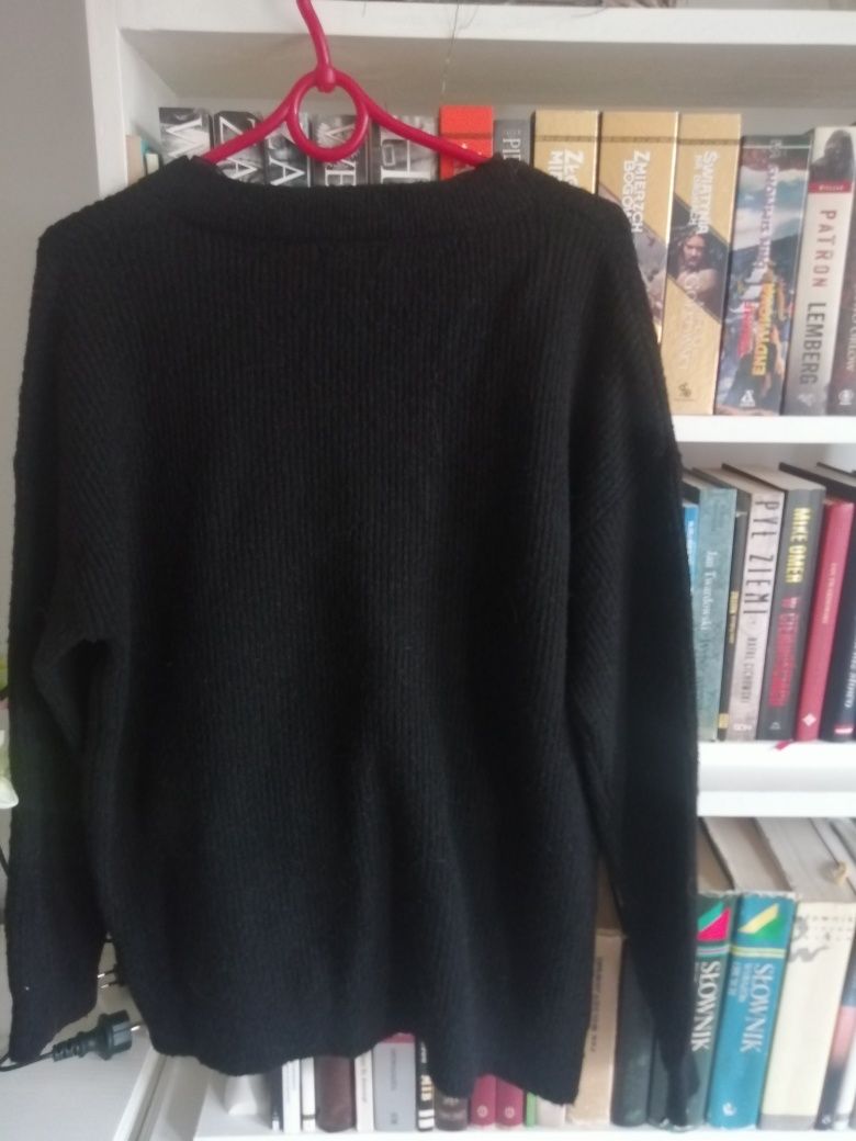 Sweterek z koronką może być na Rozmiar S, M, L