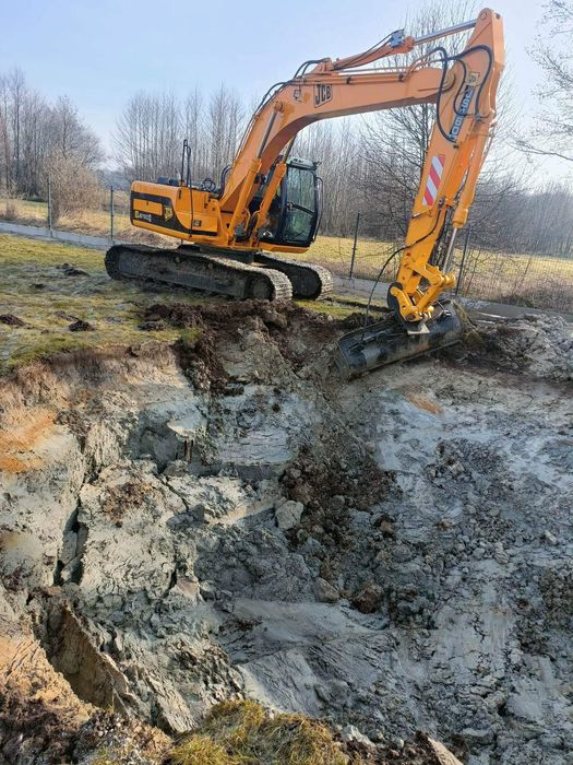 Uslugi Sprzętowe Niwelacje Wykopy Transport Koparka