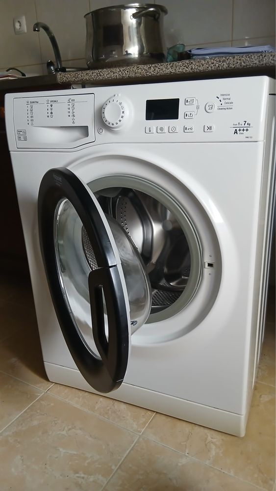 Maquina da roupa hotpoint 7kg A+++ NOVA