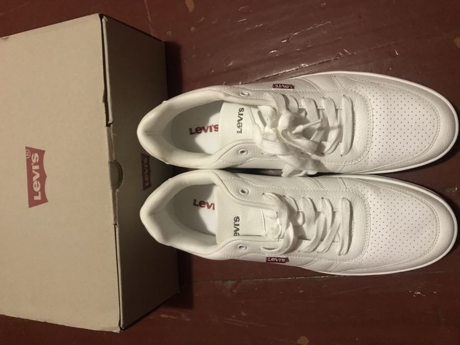Кросівки levis (45р.) шкіра. Оригінал