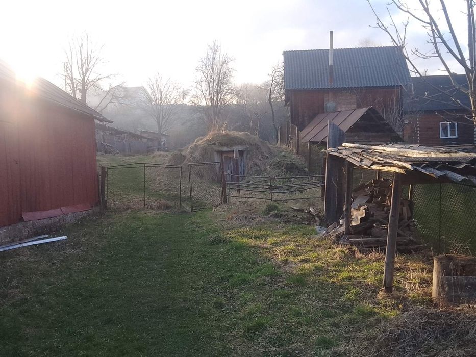 Продам будинок з земельною ділянко 40 соток ю