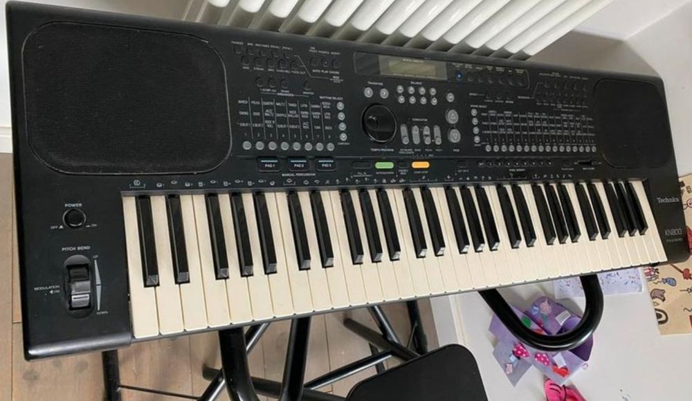 Technics KN 800 keyboard