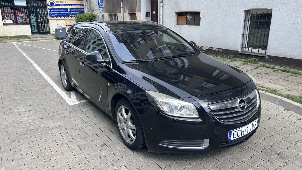 Opel Insignia 2.0 CDTI 163 KM Sports Tourer Cosmo czarny szyberdach
