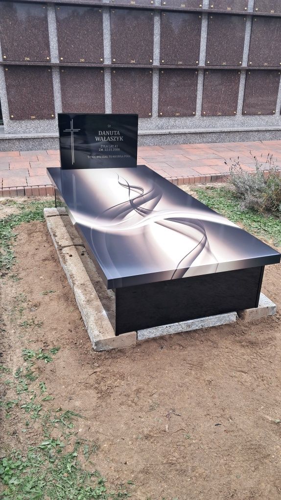 Nowoczesne Tanie Nagrobki Kompozytowe 5300 zł z montażem Cały Kraj.
