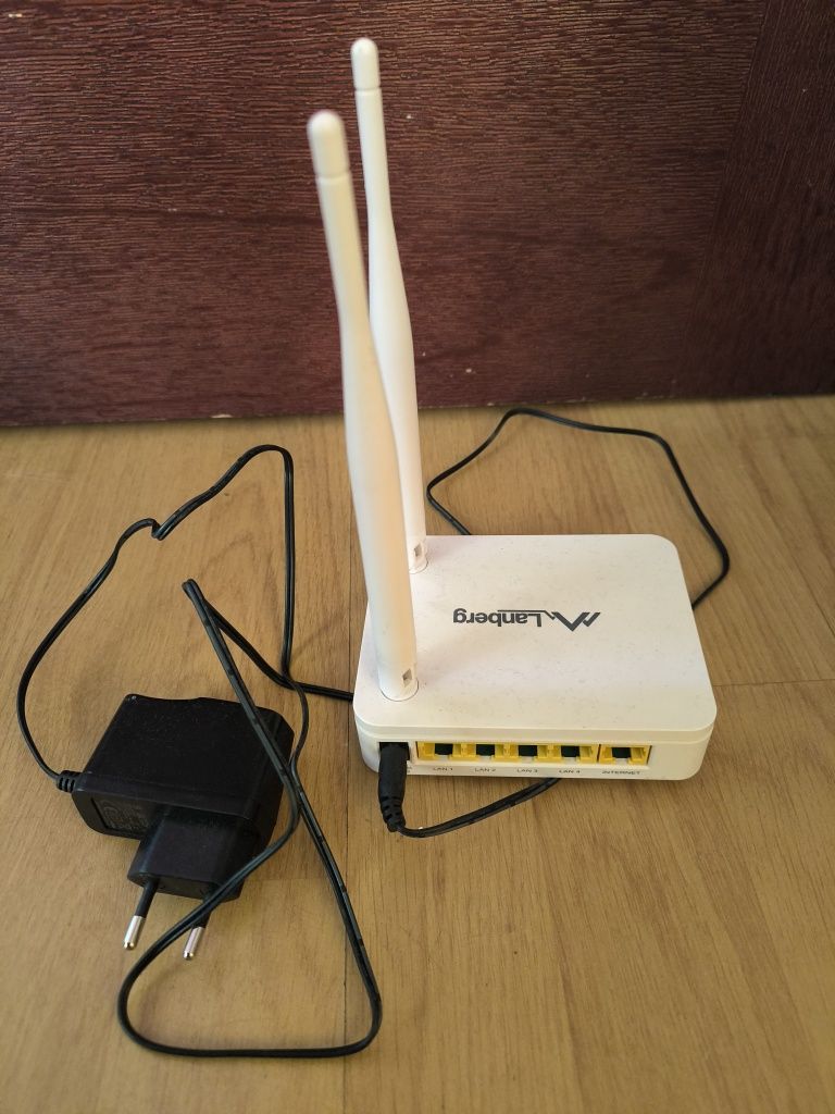 Router Lanberg RO-030FE N300