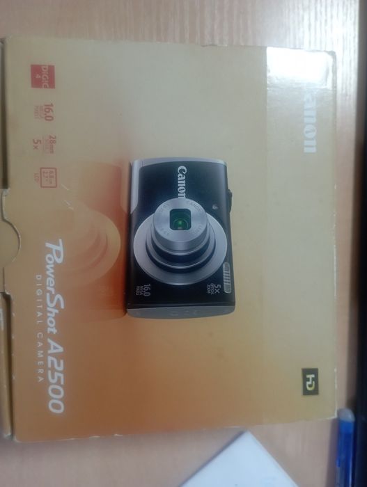 Цифрова камера canon a2500