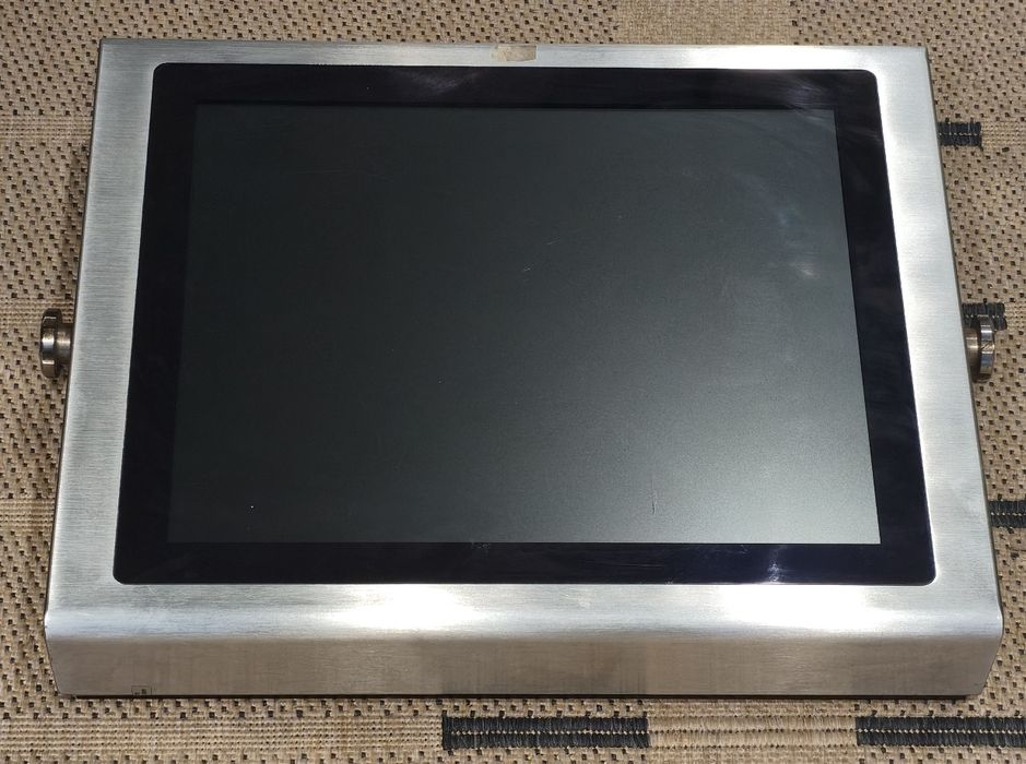 Przemysłowy monitor LCD ADM electronic TAURUS LINE 19" IP67