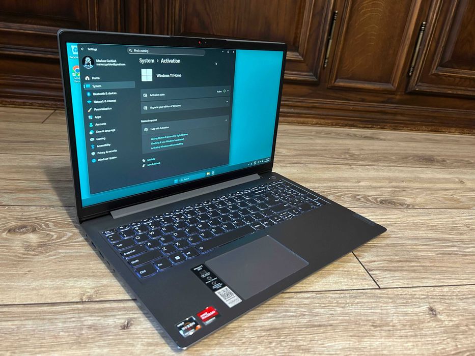 Lenovo Ideapad 3 15"6 Ryzen 7 5700U 8 rodzeni 16 wątków 16GB ram 512GB