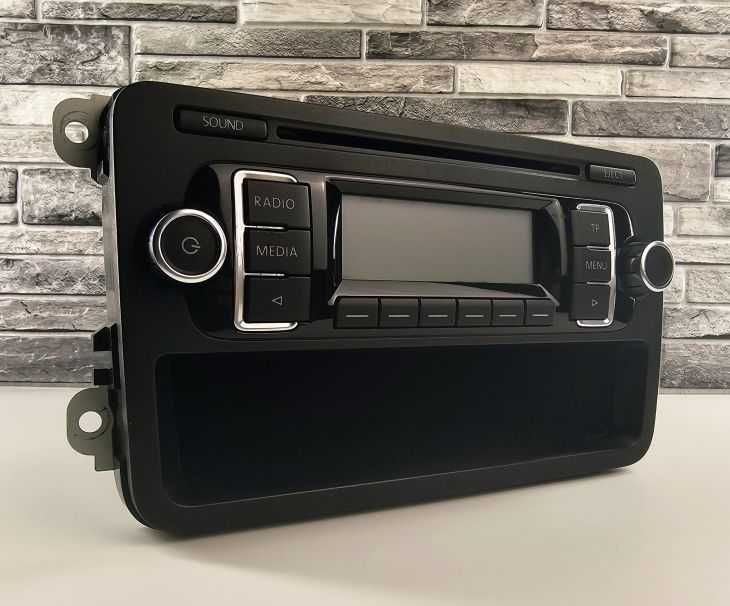 Radio VW Golf 5 V Passat b6 Caddy Transporter Rcd210 mp3