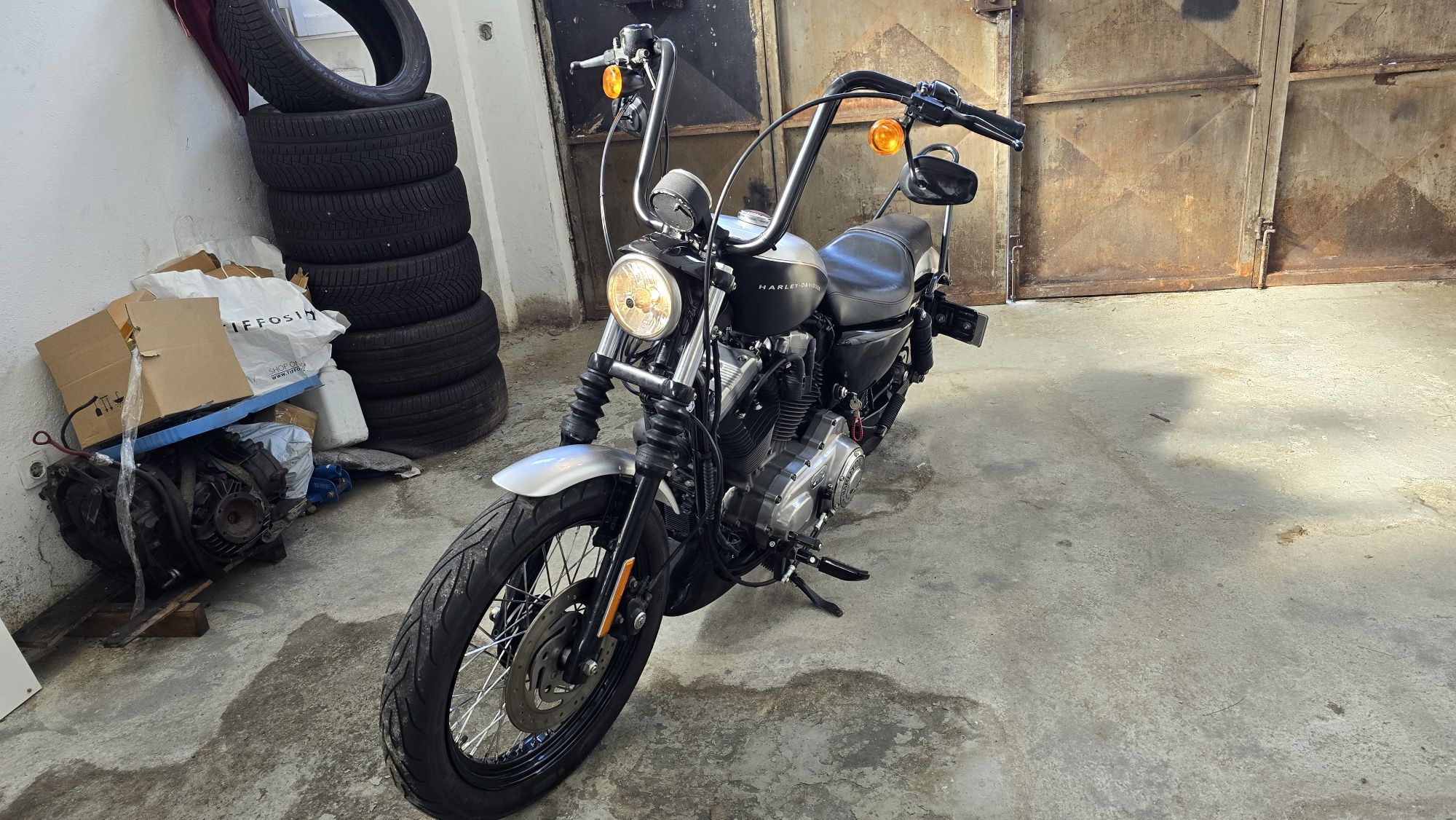Harley Davidson SPORSTER 1200 NIGHTSTER Vance & Hines
