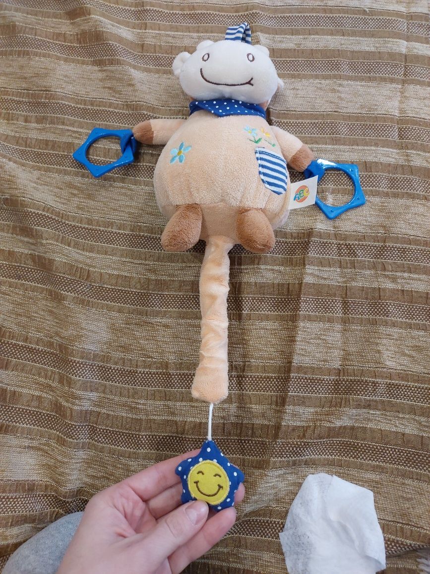 Музыкальная игрушка на коляску, кроватку