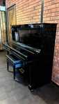 Pianino Yamaha U3 – wysoki czarny połysk, używane + siedzisko